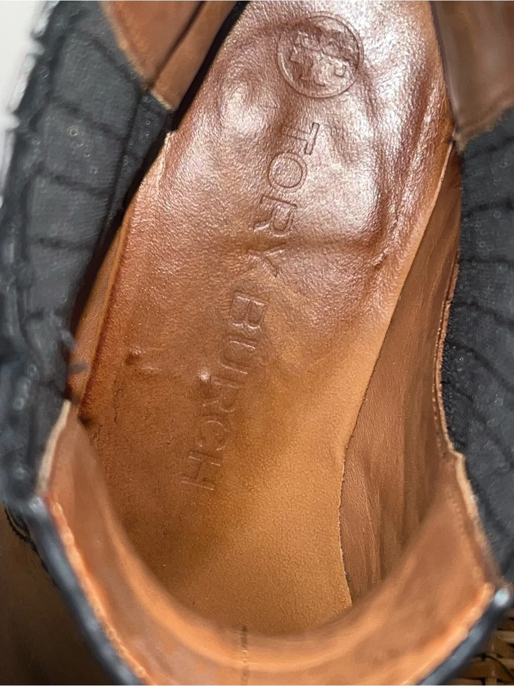 TORY BURCH T Hardware leather Chelsea boots in Perfect Black